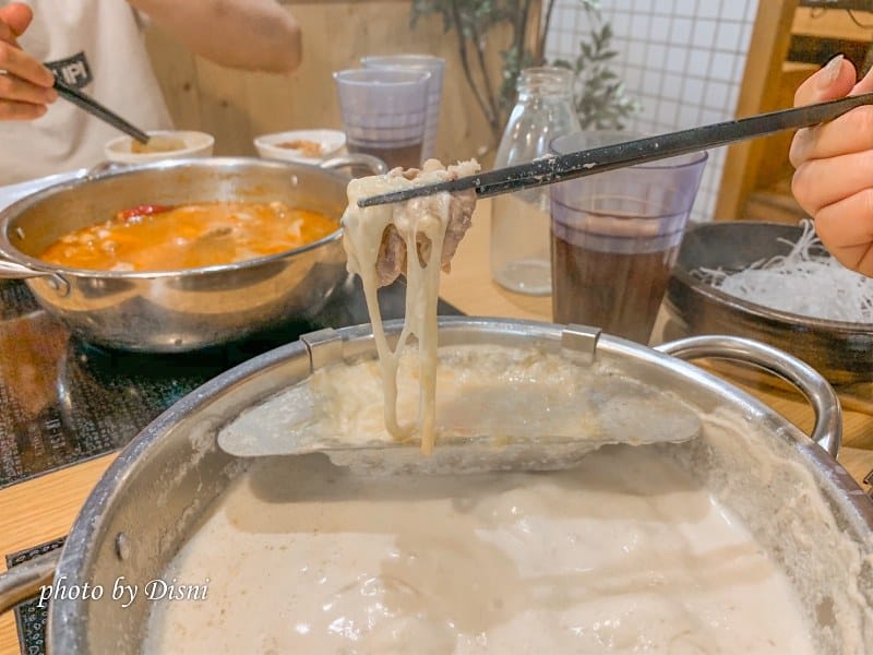 【台中美食】鍋裡.鍋物霧峰熱門排隊火鍋店,高cp值吃超飽IG打卡/網美店