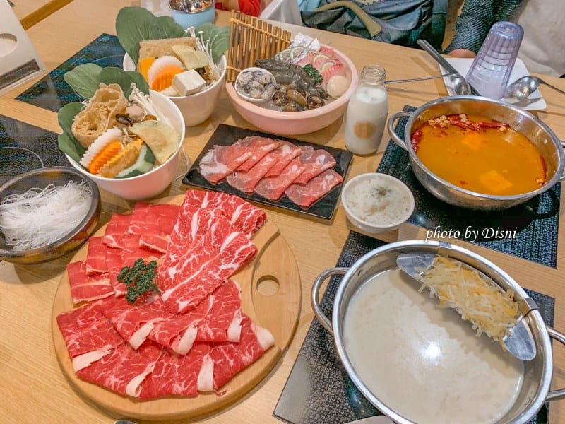 【台中美食】鍋裡.鍋物霧峰熱門排隊火鍋店,高cp值吃超飽IG打卡/網美店