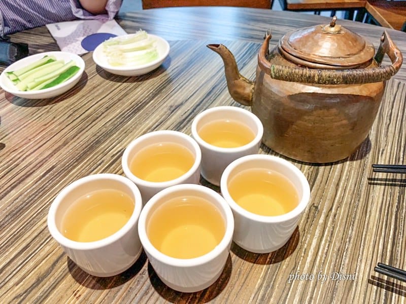 【台中南屯美食】鴨片館-一鴨八吃超夯超大烤鴨桌邊片鴨秀,平價合菜cp值超高近Costco - 第11張圖 1-4
