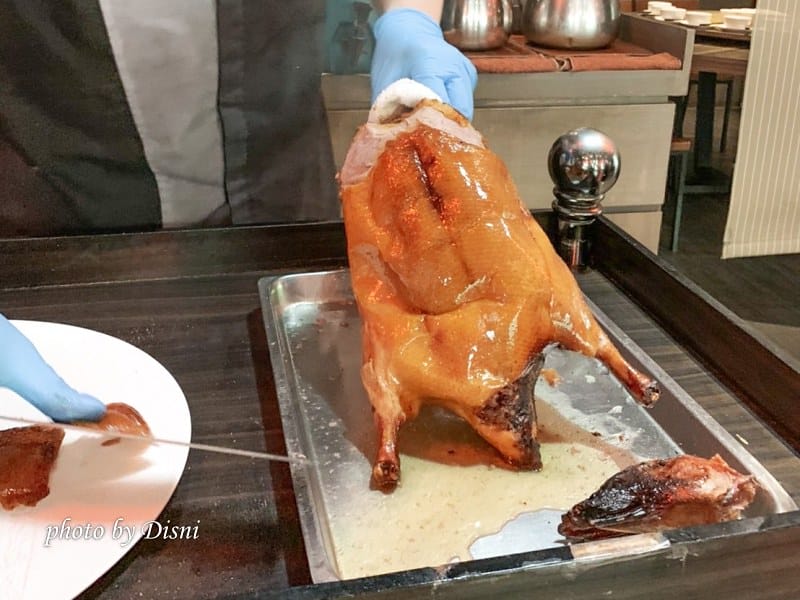 【台中南屯美食】鴨片館-一鴨八吃超夯超大烤鴨桌邊片鴨秀,平價合菜cp值超高近Costco - 第18張圖 2-1 S__194068498