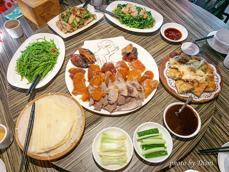 【台中南屯美食】鴨片館-一鴨八吃超夯超大烤鴨桌邊片鴨秀,平價合菜cp值超高近Costco - 第21張圖 2-3