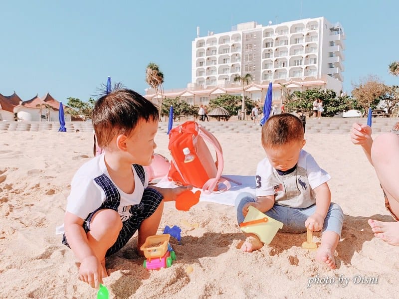 【日本遊記】一打一沖繩親子自由行Day3美國村下午茶Seaside Cafe Hanon/AEON永旺買藥妝/大國藥妝/ARICCIA晚餐pizza沖繩美食/美國村住宿