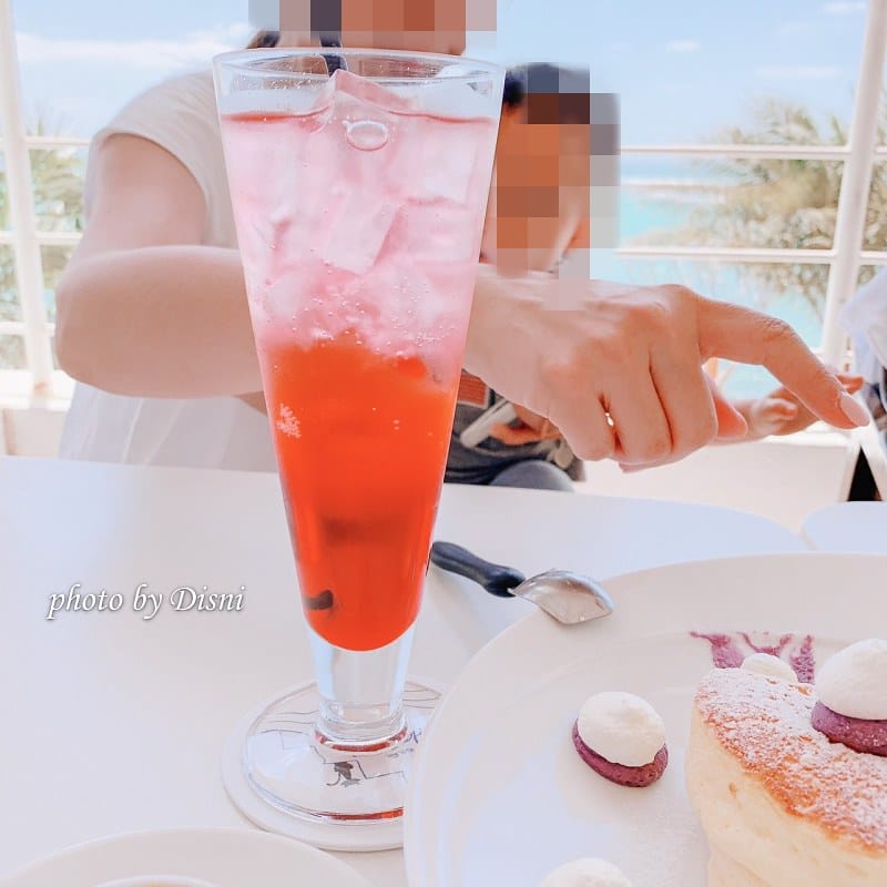 【日本遊記】一打一沖繩親子自由行Day3美國村下午茶Seaside Cafe Hanon/AEON永旺買藥妝/大國藥妝/ARICCIA晚餐pizza沖繩美食/美國村住宿