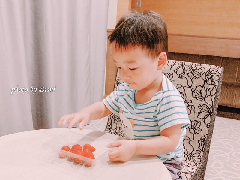 【日本遊記】一打一沖繩親子自由行Day3美國村下午茶Seaside Cafe Hanon/AEON永旺買藥妝/大國藥妝/ARICCIA晚餐pizza沖繩美食/美國村住宿