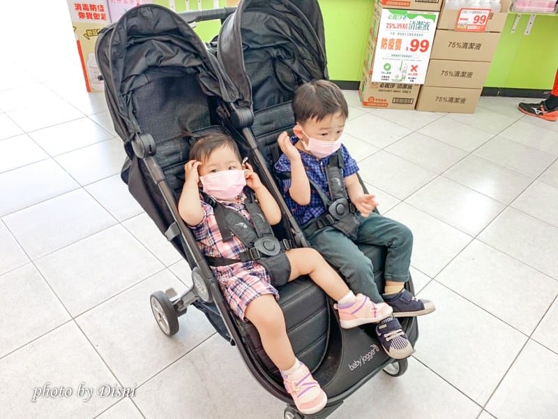 【寶寶用品】baby jogger雙人轎跑 city tour2 Double 單手秒收,輕巧平穩寬度剛好 - 第8張圖 1-2
