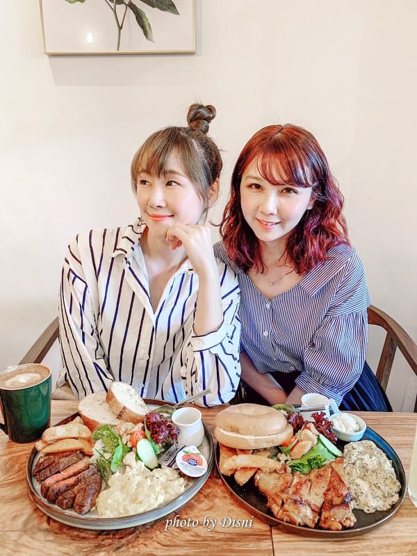 【台中西區美食】飪荇咖啡Renxing CAFE大份量平價美味早午餐,高質感裝潢擺飾奢華咖啡廳IG打卡/菜單 - 第20張圖 2-2