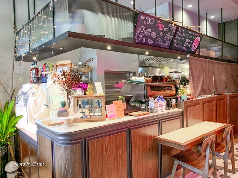 【台中西區美食】飪荇咖啡Renxing CAFE大份量平價美味早午餐,高質感裝潢擺飾奢華咖啡廳IG打卡/菜單 - 第3張圖 1-2 S__205357134
