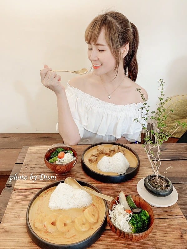 【台中南屯美食】山色 Shānsè黎明新村超夯排隊美食,台南山林香泰式咖哩IG打卡/菜單 - 第20張圖 1-3 S__218587163