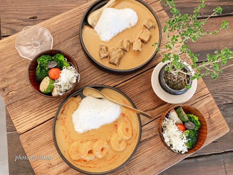 【台中南屯美食】山色 Shānsè黎明新村超夯排隊美食,台南山林香泰式咖哩IG打卡/菜單 - 第18張圖 1-3 S__218587161