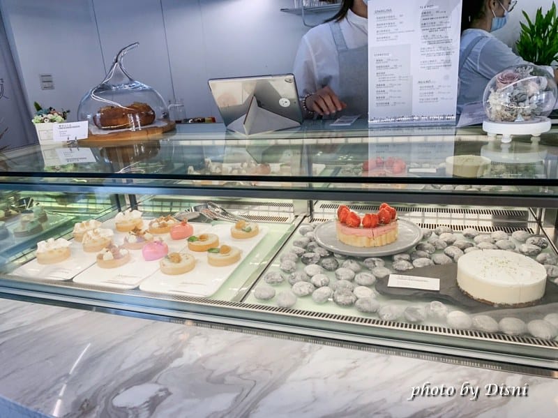【台中西區美食】侘寂 Patisserie白色系質感獨棟甜點店,網美必拍餐廳IG打卡/菜單 - 第9張圖 1-3 S__239960183_batch