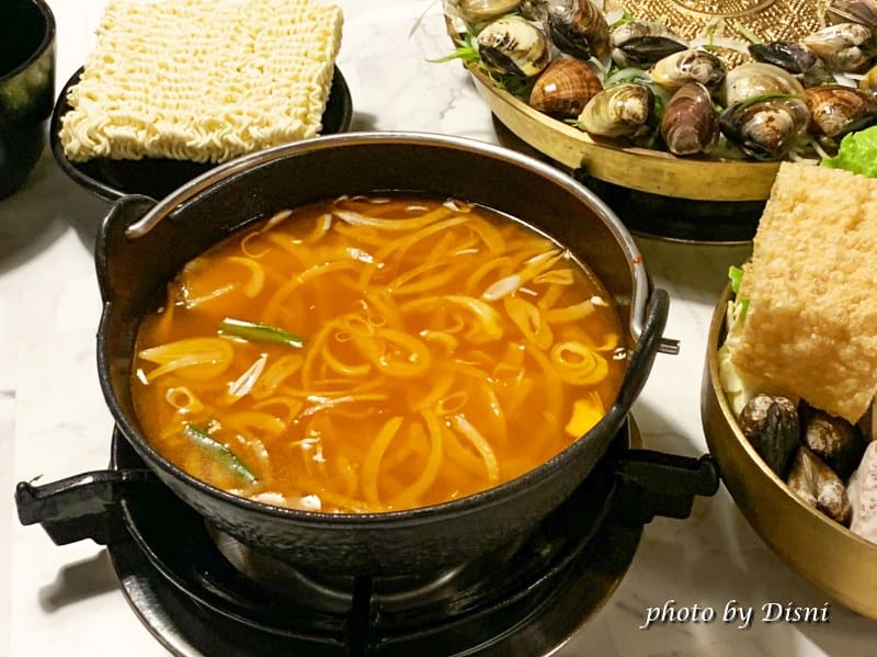 【台中西屯美食】銀鉤韓式鍋物銅盤烤肉台中逢甲銅盤烤肉、鍋物推薦,豐富好吃高cp值IG打卡/菜單 - 第10張圖 1-3 S__243146768_batch