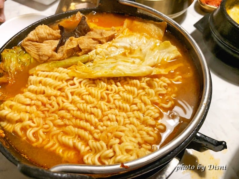 【台中西屯美食】銀鉤韓式鍋物銅盤烤肉台中逢甲銅盤烤肉、鍋物推薦,豐富好吃高cp值IG打卡/菜單 - 第25張圖 1-6 S__243146782_batch