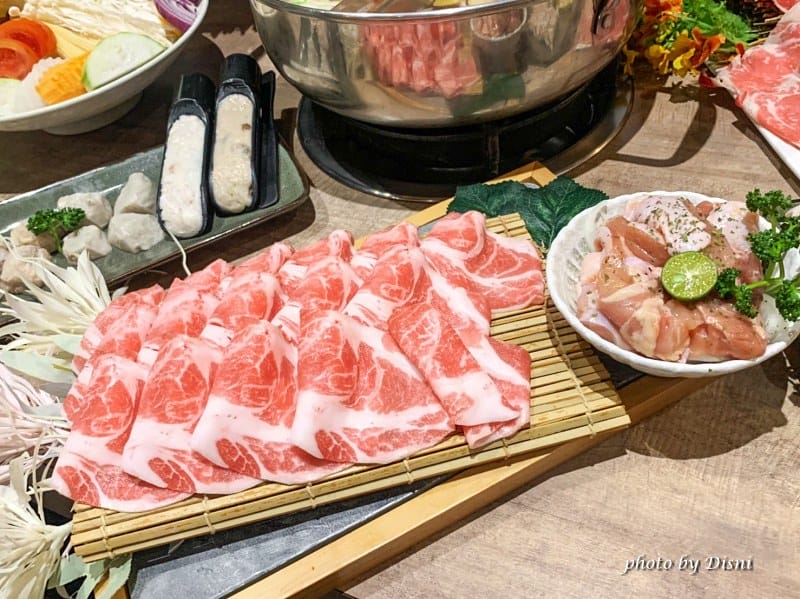 【台中北屯美食】深紅汕頭鍋物二訪的超好吃火鍋推薦,四人套餐海鮮肉盤大爆炸IG打卡/菜單 - 第10張圖 S__250953750_batch1