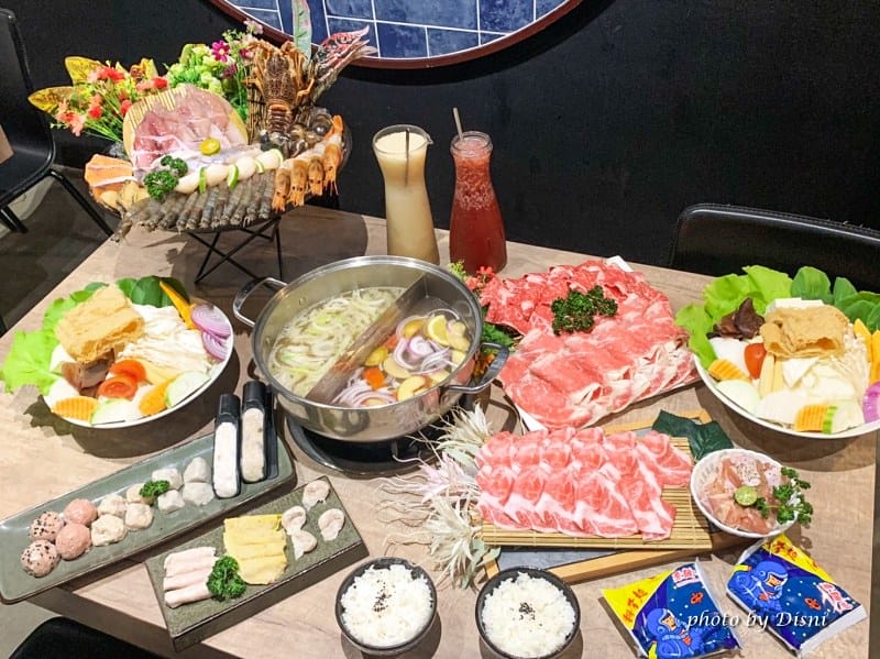 【台中北屯美食】深紅汕頭鍋物二訪的超好吃火鍋推薦,四人套餐海鮮肉盤大爆炸IG打卡/菜單 - 第18張圖 S__250953757_batch1
