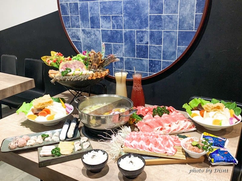 【台中北屯美食】深紅汕頭鍋物二訪的超好吃火鍋推薦,四人套餐海鮮肉盤大爆炸IG打卡/菜單 - 第5張圖 S__250953745_batch1