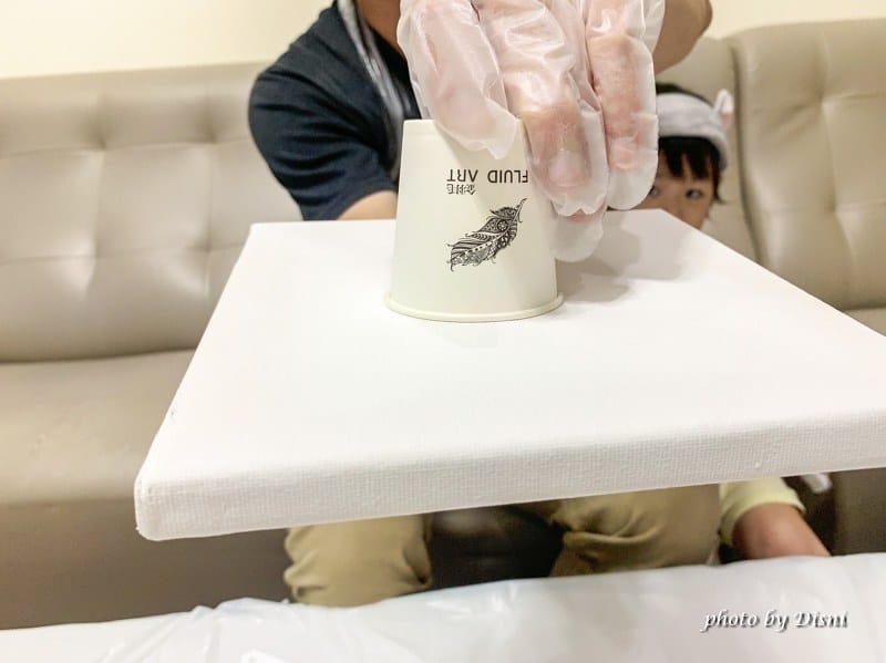 【日常】金羽毛流體畫FLUIDART藝術創作,防疫在家的親子療癒活動 - 第12張圖 1-3 S__10403858_batch1
