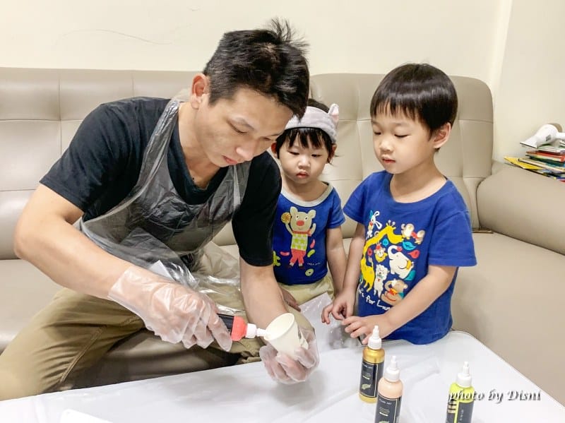 【日常】金羽毛流體畫FLUIDART藝術創作,防疫在家的親子療癒活動 - 第2張圖 1-1_batch1