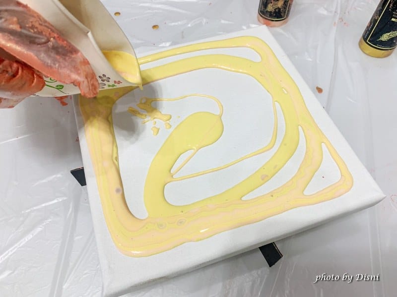 【日常】金羽毛流體畫FLUIDART藝術創作,防疫在家的親子療癒活動 - 第23張圖 1-5 S__10403871_batch1