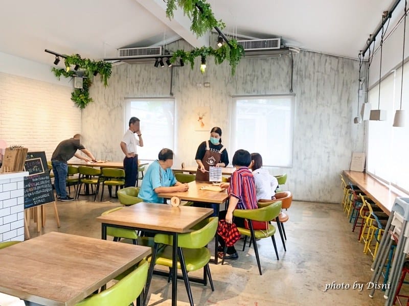 【台中霧峰美食】窩草的日子戶外大庭媛親子餐廳,環境舒服寬敞玻璃屋IG打卡/菜單 - 第21張圖 S__19251226_batch1
