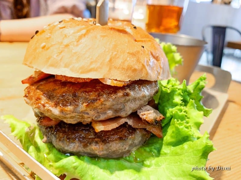 【台中西區美食】傻子漢堡 Pash Burgercp值超高的美味漢堡,牛肉真的沒話說啊IG打卡/菜單 - 第17張圖 S__20389909_batch1