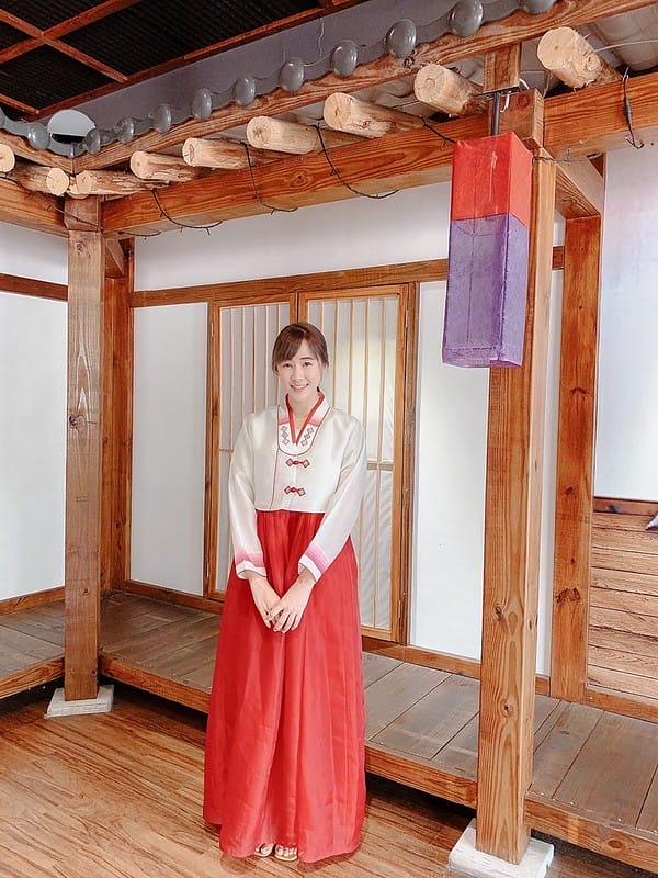 【台中北屯美食】非常石鍋平價韓式料理 炸雞/年糕/烤肉,免費韓服體驗IG打卡/菜單 - 第25張圖 S__27656220