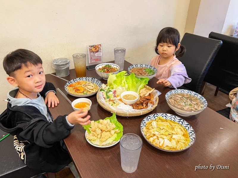 【台中大里美食】越好吃越南料理口味道地平價餐點,每一道都很有特色IG打卡/菜單 - 第17張圖 S__35971096_batch