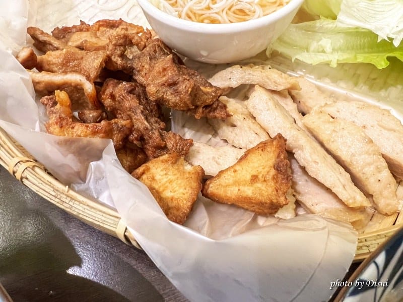 【台中大里美食】越好吃越南料理口味道地平價餐點,每一道都很有特色IG打卡/菜單 - 第11張圖 S__35971089_batch