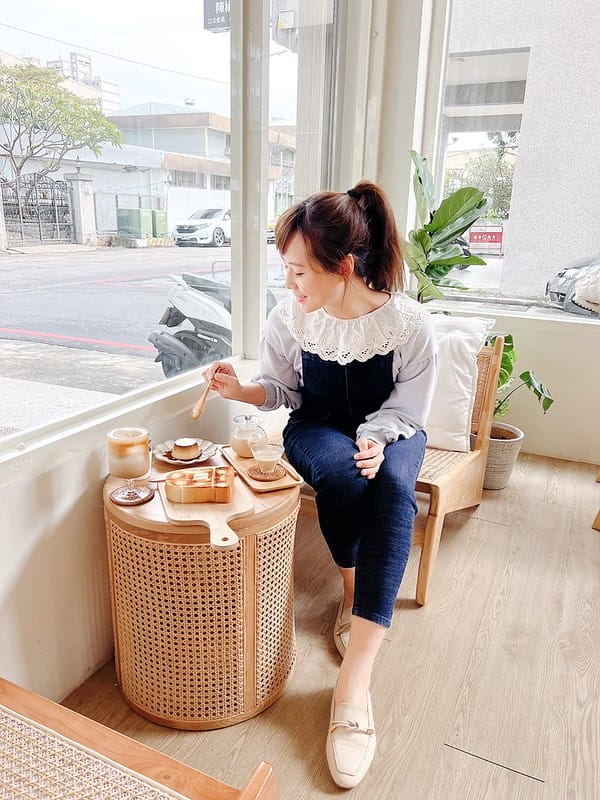 【台中南屯美食】安全感白色系質感咖啡廳,結合音樂工作室 私房料理餐廳IG打卡/菜單 - 第20張圖 1-6