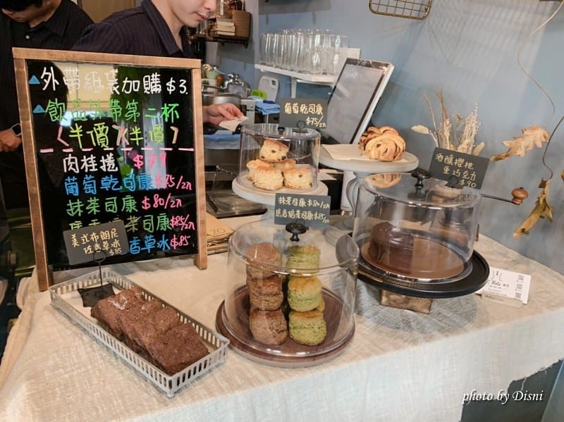 【台中西區美食】OZ Male 唡男咖啡文青質感下午茶咖啡廳,司康、肉桂捲IG打卡/菜單 - 第5張圖 S__41435244_batch