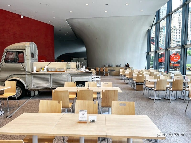 【台中西屯美食】VVG Theater Café好樣劇場咖啡國家歌劇院挑高採光純白咖啡廳,早午餐/晚餐/輕食IG打卡/菜單 - 第3張圖 S__41476117_batch