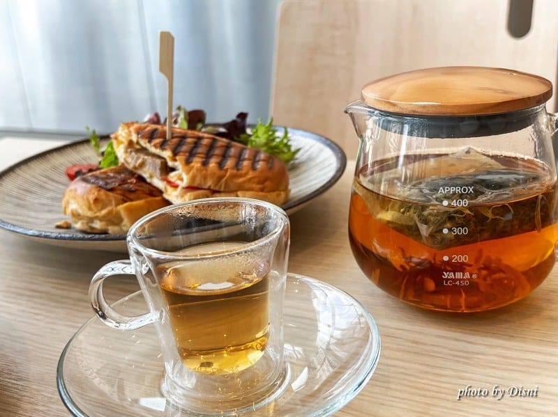 【台中西屯美食】VVG Theater Café好樣劇場咖啡國家歌劇院挑高採光純白咖啡廳,早午餐/晚餐/輕食IG打卡/菜單 - 第9張圖 S__41476123_batch