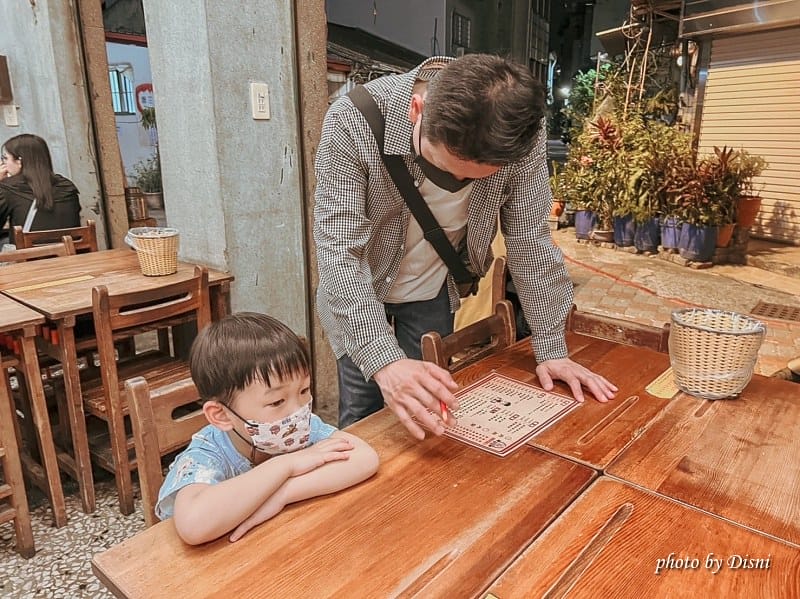 【台南中西區美食】鼎富發豬油拌飯知名人氣排隊小吃,美食之旅不能少藍曬圖/國華街 - 第4張圖 S__43278343_batch