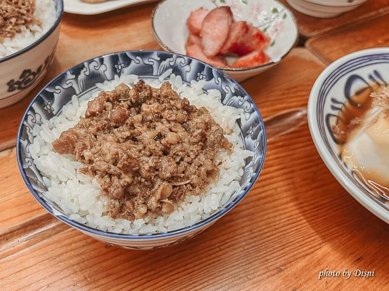 【台南中西區美食】鼎富發豬油拌飯知名人氣排隊小吃,美食之旅不能少藍曬圖/國華街 - 第6張圖 S__43278346_batch
