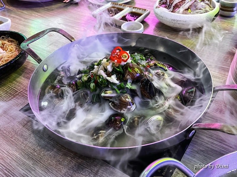 【台中公益路美食】蛤?! Huh Pot 台中公益店爆滿蛤蜊火鍋老火湯頭,復古香港風格人氣餐廳IG打卡/菜單 - 第15張圖 1-3 S__45916177_batch