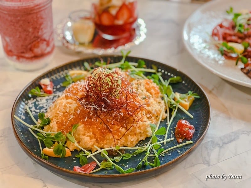 【台北西門町美食】Meat Up 覓晌浮誇系草莓季甜點,粉紅網美餐廳環遊世界IG打卡/菜單 - 第6張圖 S__47644714_batch
