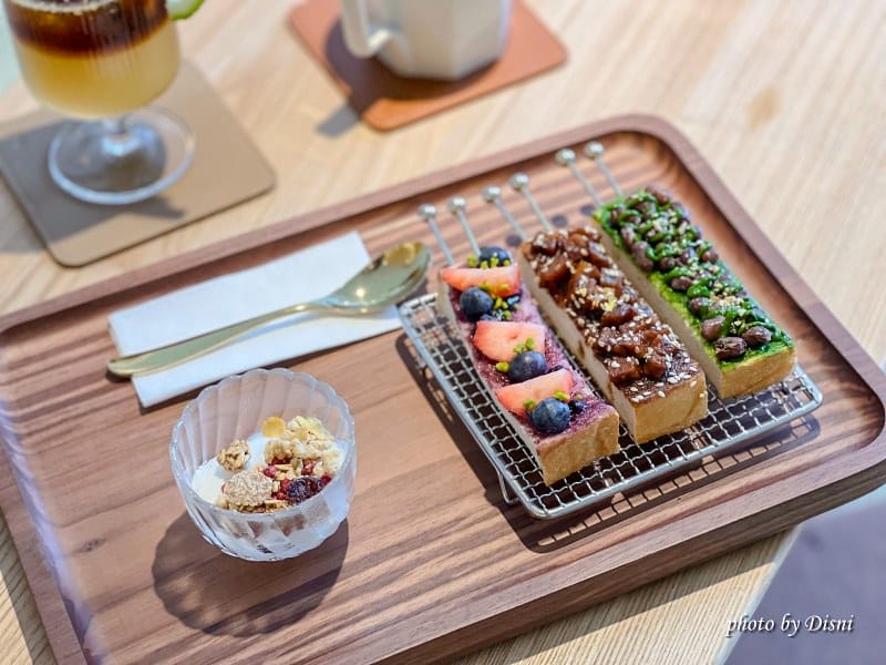 【台北大安美食】Blivin Bakery 植物系生吐司專門店純白韓系風網美餐廳,素食早午餐、下午茶IG打卡/菜單 - 第17張圖 1-6 IMG_0552_batch