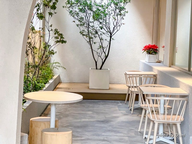 【台北大安美食】Blivin Bakery 植物系生吐司專門店純白韓系風網美餐廳,素食早午餐、下午茶IG打卡/菜單 - 第3張圖 1-2 IMG_0537_batch