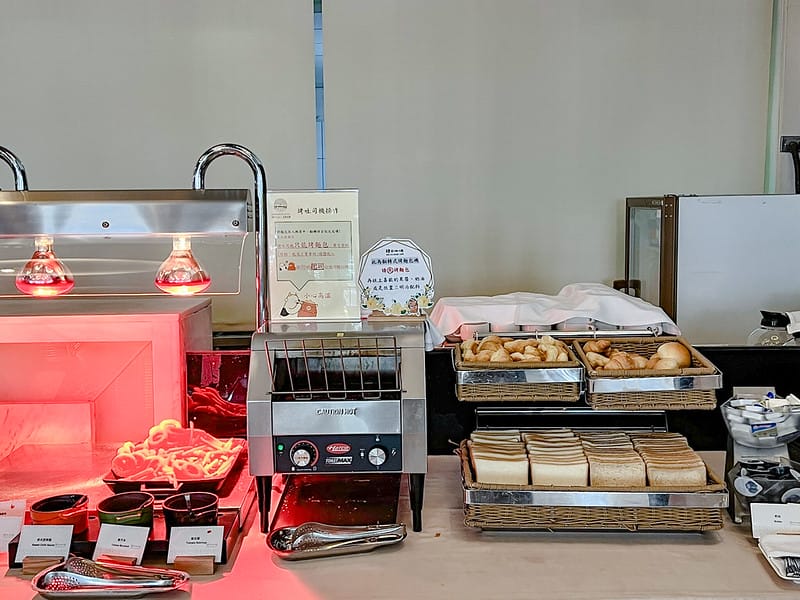 【嘉義親子飯店】天成文旅-繪日之丘親子、寵物友善 大人小孩都喜歡,碰碰車、超跑、房間溜滑梯、免費零食飲料親子/寵物/家庭 - 第23張圖 1-6 IMG_1548