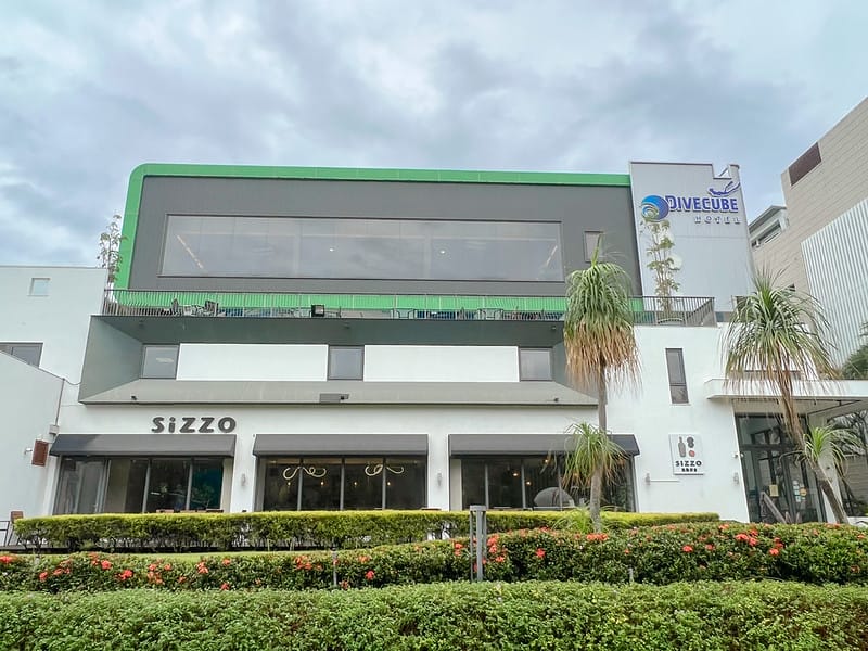 【台中西屯美食】SiZZO 款款好食中科超質感落地窗景早午餐,潛立方旁 可以看到潛水 - 第2張圖 1-1 IMG_9871
