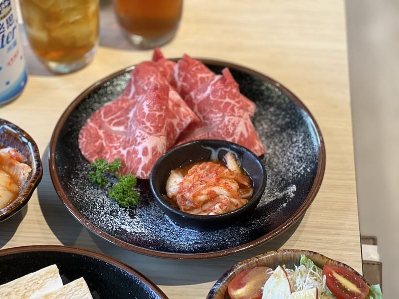【台中大里美食】肉肉炭爐燒肉真的使用碳烤的燒肉在這超豐盛燒肉套餐 單點 - 第9張圖 5-3 IMG_2977