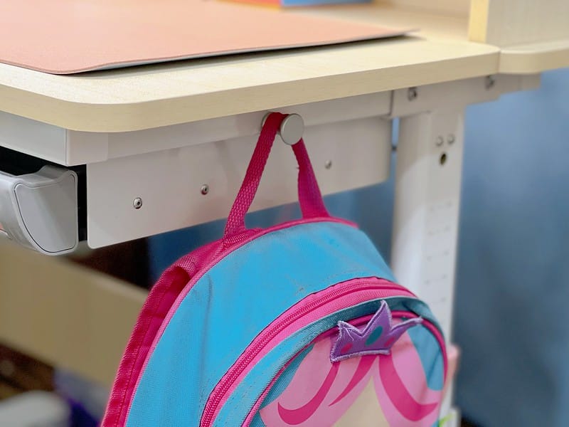 【幼童用品】成長天地 90公分兒童成長書桌 3-18歲升降桌椅組,超質感美型推薦另有旋轉書櫃 - 第12張圖 1-7 IMG_0475