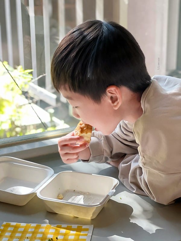 【台中西區美食】尷尬司康金典綠園道第六市場,人氣排隊美食 草莓季 限量IG打卡/菜單 - 第13張圖 1-6 F_IMG_2109