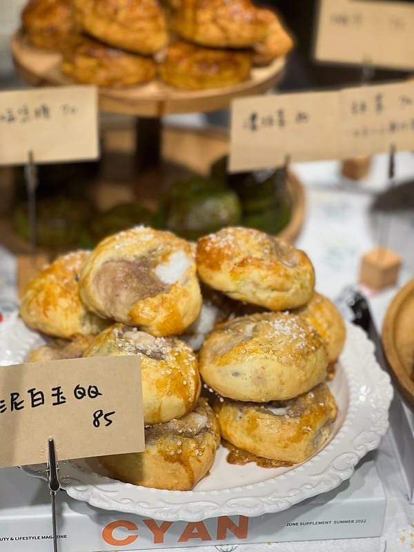 【台中西區美食】尷尬司康金典綠園道第六市場,人氣排隊美食 草莓季 限量IG打卡/菜單 - 第9張圖 1-5 F_IMG_2099