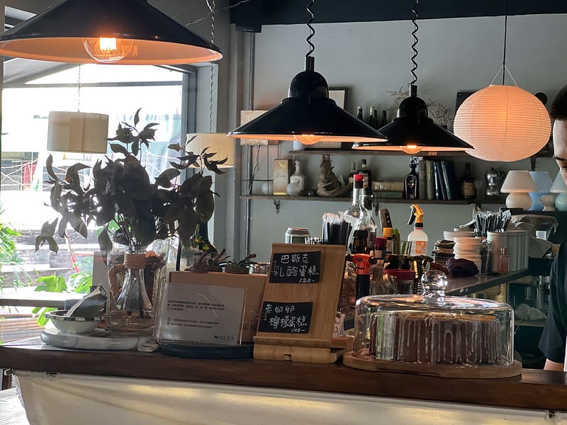 【雲林虎尾美食】後院 houyuan庭園老宅咖啡廳,早午餐下午茶 餐酒館氛圍IG打卡/菜單 - 第5張圖 1-2F_IMG_4639