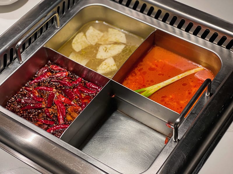【台中西屯美食】重慶火鍋 緋花 風間集團全新品牌,四宮格麻辣火鍋 道地口味IG打卡/菜單 - 第6張圖 1-2 F_IMG_0749