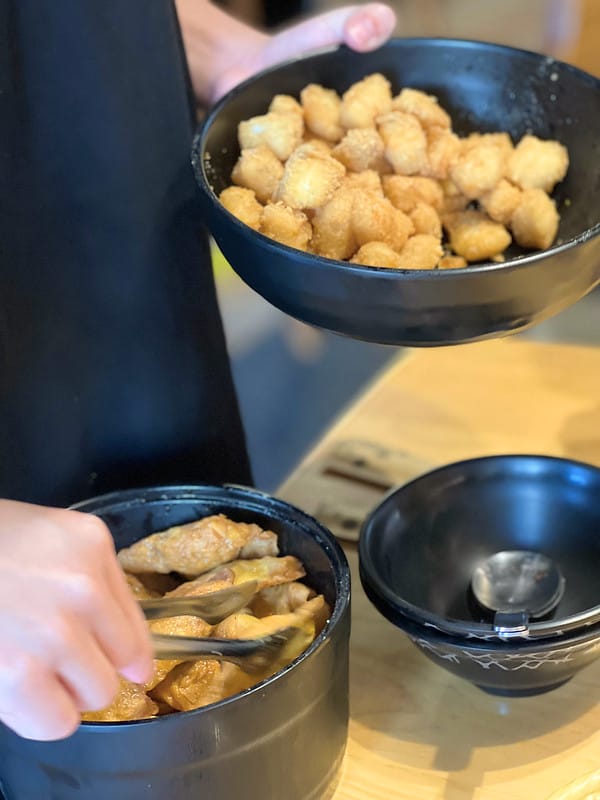 【台中大里美食】山禾堂拉麵 草莓富翁在這裏,40種食材吃到飽 拉麵、草莓、炸物、叉燒飯……IG打卡/菜單 - 第13張圖 1-5 F_IMG_2471