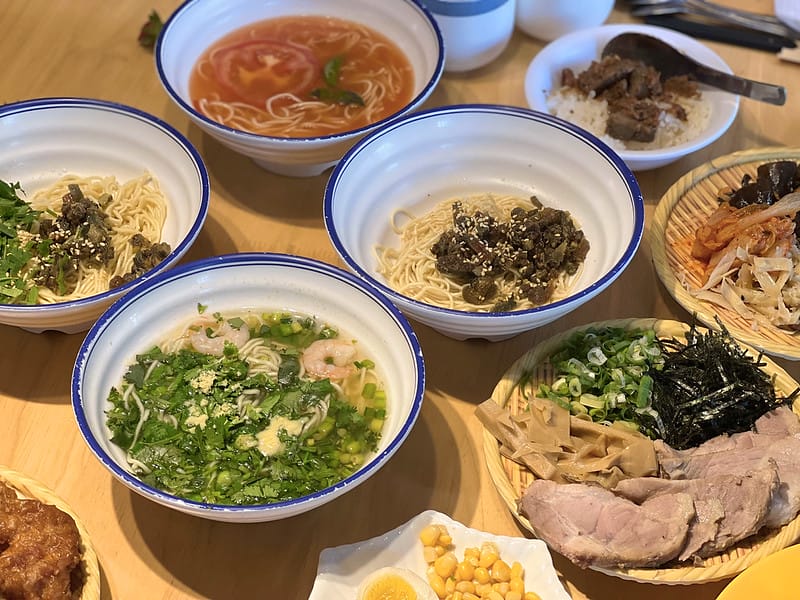 【台中大里美食】山禾堂拉麵 草莓富翁在這裏,40種食材吃到飽 拉麵、草莓、炸物、叉燒飯……IG打卡/菜單 - 第20張圖 1-7 F_IMG_2478