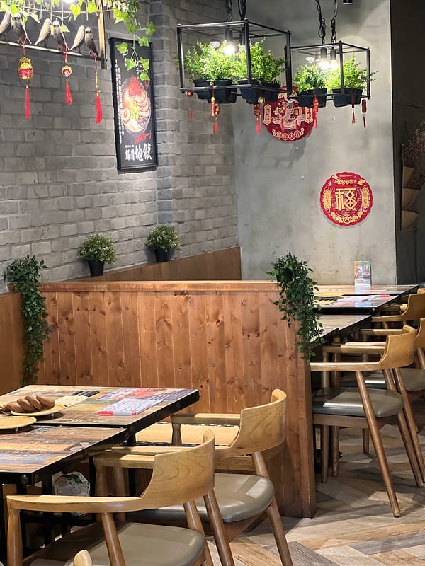 【台中大里美食】山禾堂拉麵 草莓富翁在這裏,40種食材吃到飽 拉麵、草莓、炸物、叉燒飯……IG打卡/菜單 - 第6張圖 1-2 F_IMG_2488