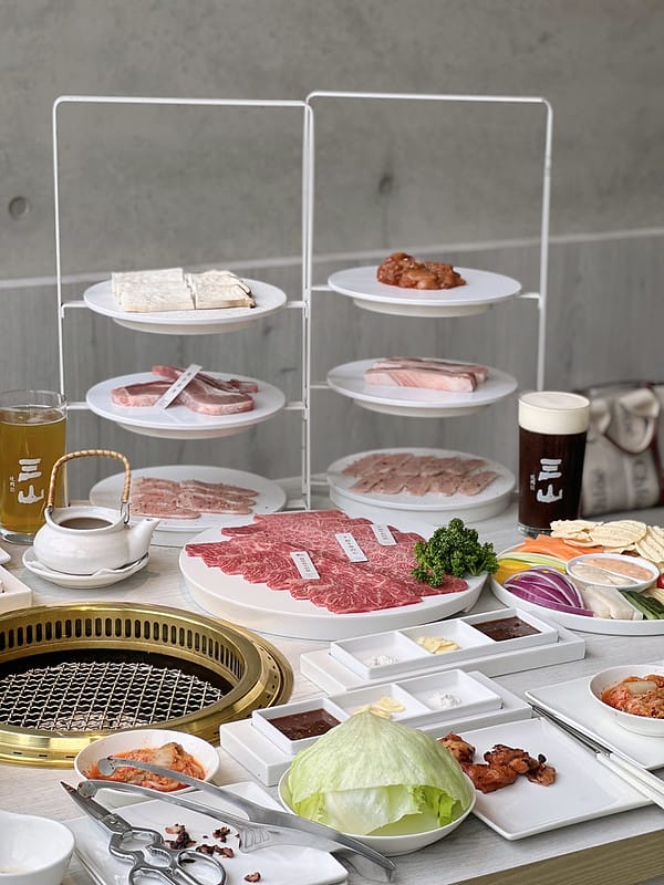 【台中南屯美食】三山燒肉輕井澤集團燒肉品牌,純白建築採光多人套餐超豐富IG打卡/菜單 - 第5張圖 1-7 F_IMG_4098
