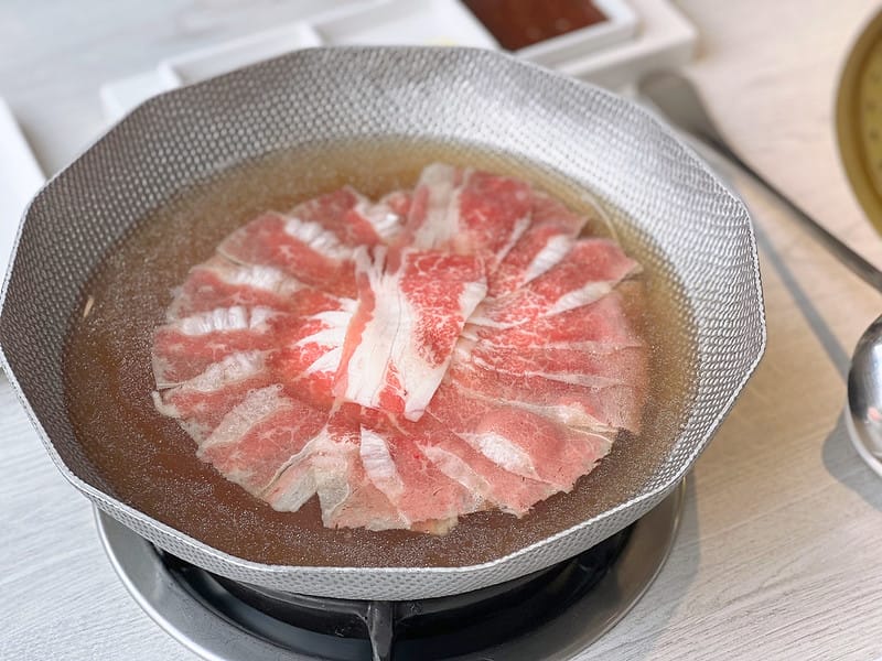 【台中南屯美食】三山燒肉輕井澤集團燒肉品牌,純白建築採光多人套餐超豐富IG打卡/菜單 - 第6張圖 1-3 F_IMG_4082